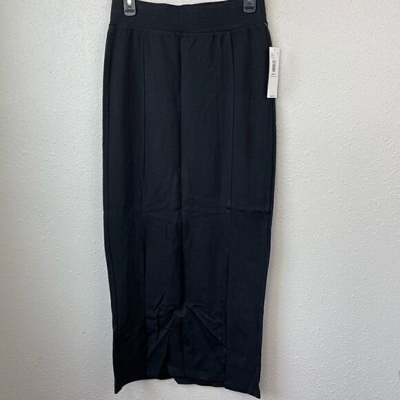 NWT Passports Womens Long Black Skirt with Two Slits in the front Size S - Picture 1 of 9